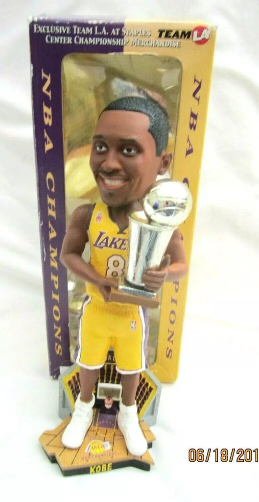 10" KOBE BRYANT 2002 CHAMPIONSHIP TROPHY BOBBLEHEAD STAPLES CENTER EXCLUSIVE-NEW