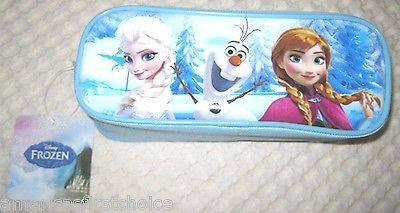 Disney Frozen Anna and Elsa Light Blue with Snowflakes Background Coin Case-New!