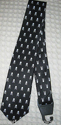 Unisex Small Skulls Crossbones Bow tie, Skulls Neck Tie,& Suspenders Combo Set