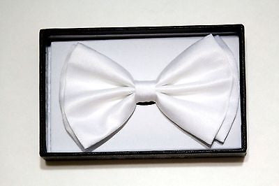 BRIGHT WHITE ADJUSTABLE  BOW TIE BOWTIE-NEW IN GIFT BOX!IWHITE BOW TIE