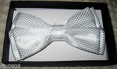 Solid Black Diamond Mesh Pattern Bow Tie & Black Glitter Y-Style Back Suspenders