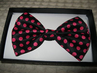 BLACK WITH PINK POLKA DOTS ADJUSTABLE FASHION  TUXEDO BOW TIE-NEW GIFT BOX!