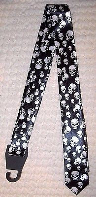 Unisex  Skulls Spiders Spider Webs Black & White Necktie 57" L x 3" W-New!!!