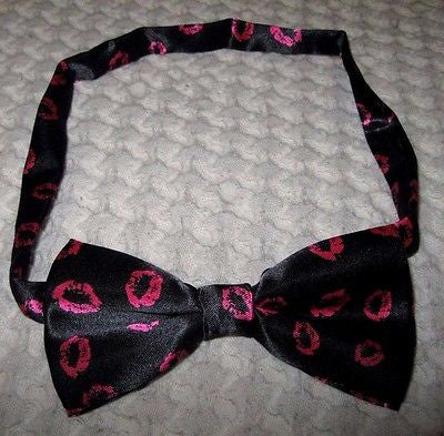 BLACK WITH PINK PUNKER LIPS TUXEDO ADJUSTABLE BOWTIE BOW TIE-NEW BOX!