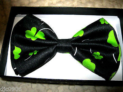 GREEN 4 LEAF CLOVER LEAVES ST. PATTIES ADJUSTABLE  BOW TIE+GREEN SUSPENDERS-NEW!