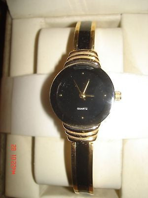 ESSIE BLACK/GOLD BRACELET CLASP WOMEN BLACK FACE WATCH