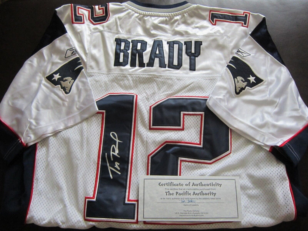 Tom Brady Authenticated Autographed Auto#12 Official Reebok 54 Jersey with COA